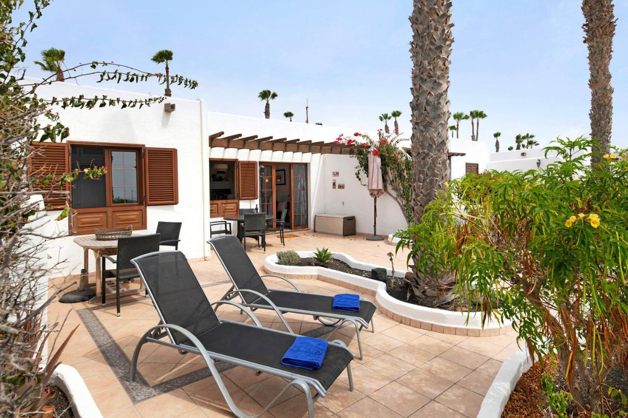 Puerto Chico M Apartment Плая Бланка Екстериор снимка