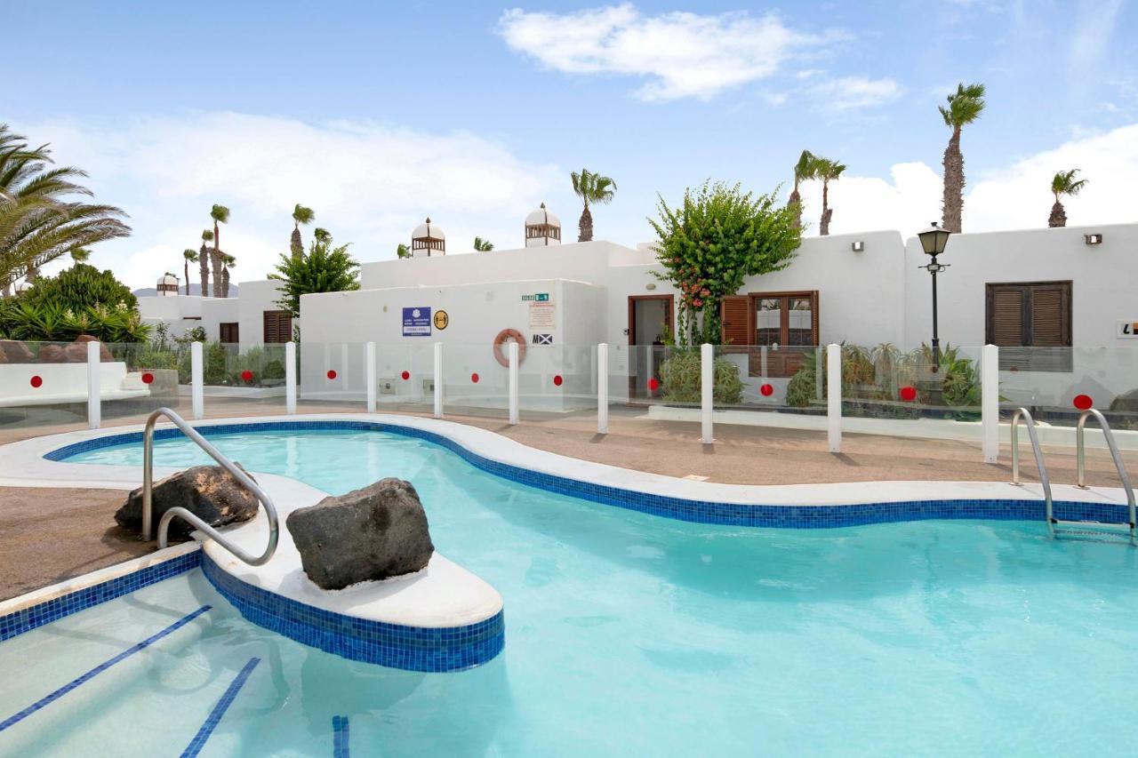 Puerto Chico M Apartment Плая Бланка Екстериор снимка