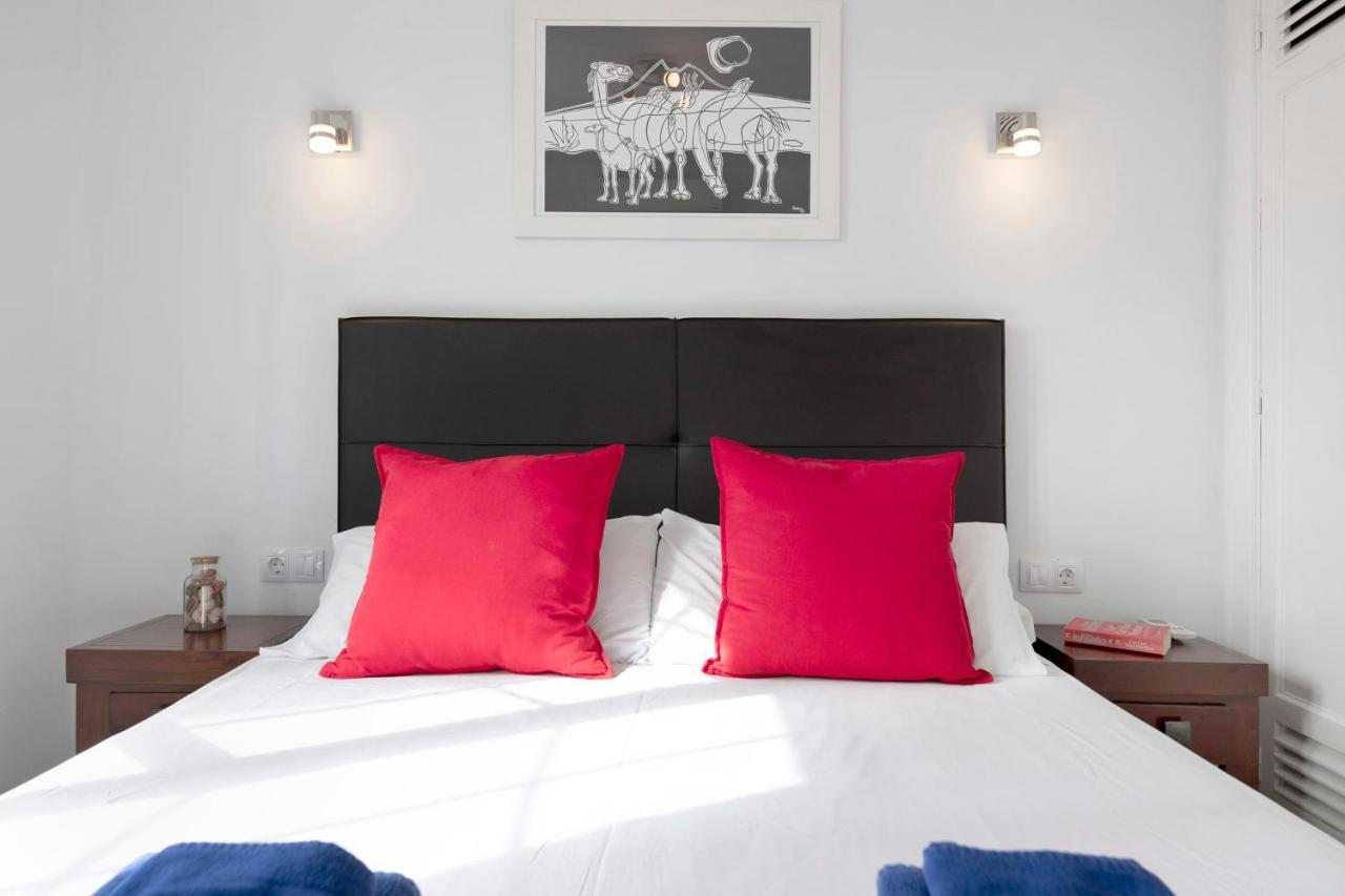 Puerto Chico M Apartment Плая Бланка Екстериор снимка
